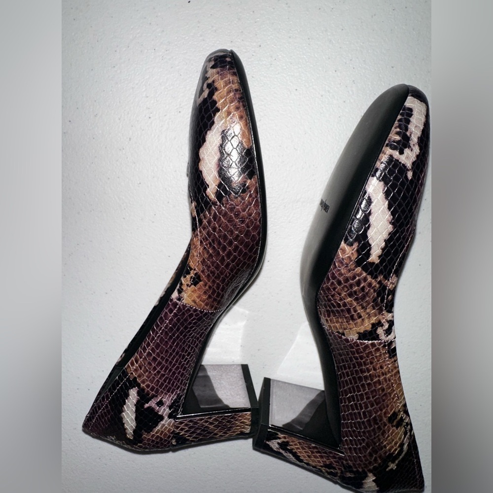 NWOB Donald Pliner Corin Leather Snakeskin Print Purple and Black Block Heel - Picture 6 of 12